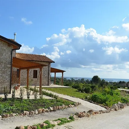 Kır Evi Al Tramonto Portopalo *